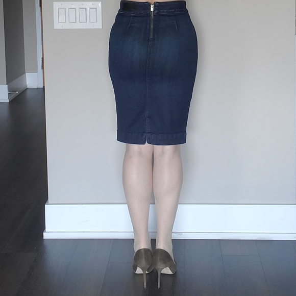 π HOST PICK π Denim Stretch Pencil Skirt - Picture 4 of 12